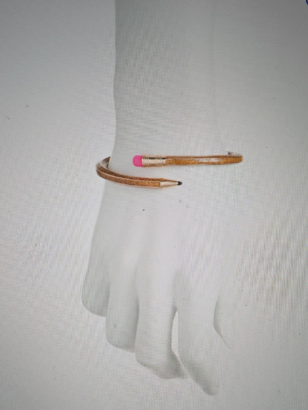 NWT: BETSEY JOHNSON SPARKLE PENCIL HINGED BANGLE BRACLET W/BOX